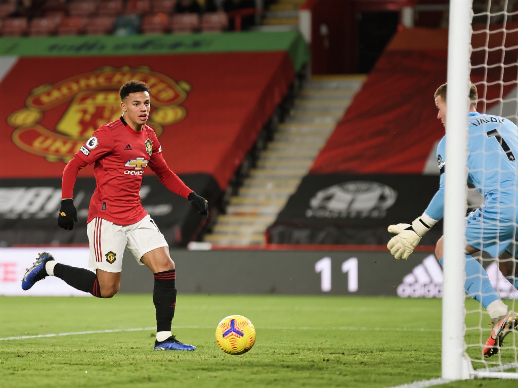 足球世界的每一场比赛都蕴藏着无尽的故事和